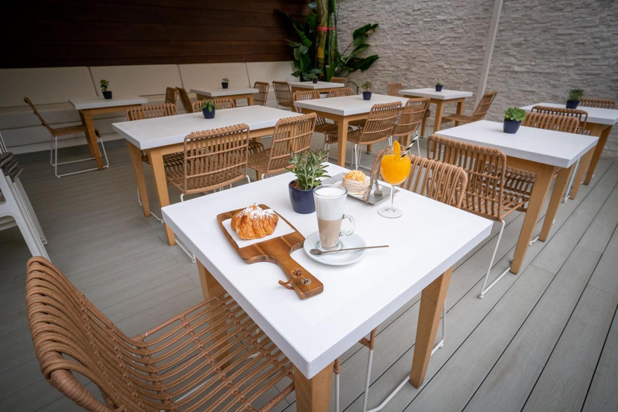 Aparthotel Urban Spaces 3*