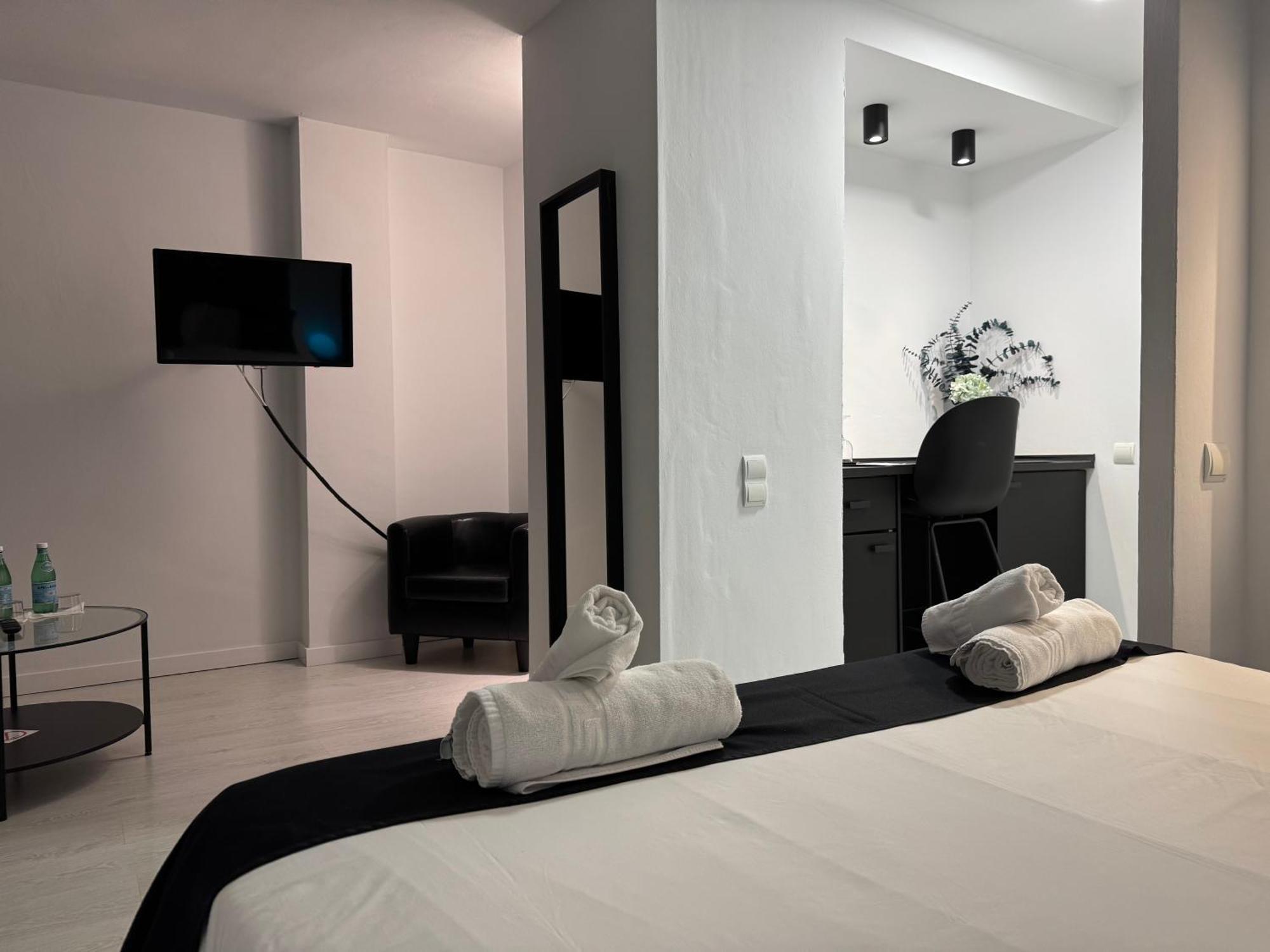 Urban Spaces Aparthotel Ibiza Town